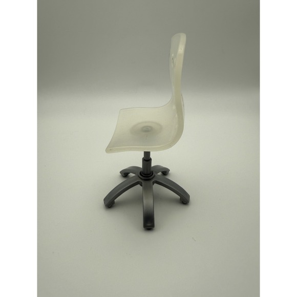 Barbie Doll Office Chair - Picture 5 of 6